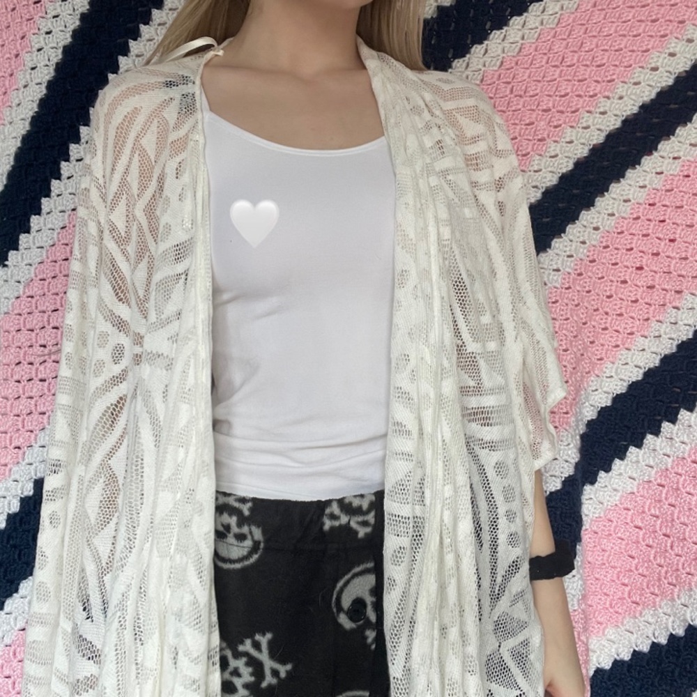 American Eagle White Shaw / Beach Coverup